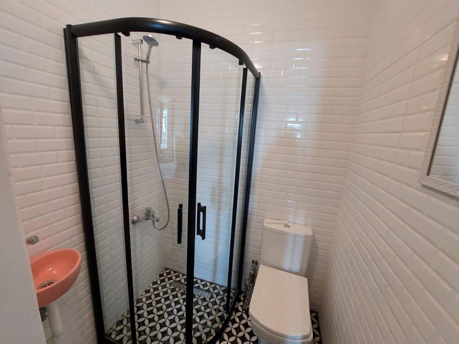 Stone Garden In The Heart Of The Appartement Istambul